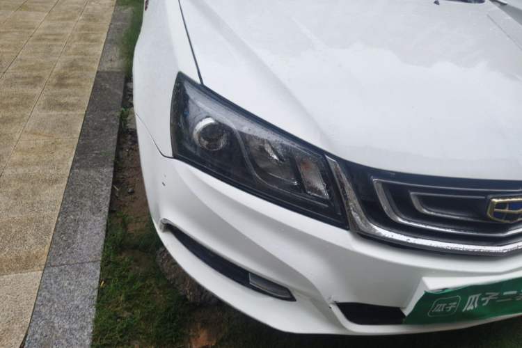 Used Geely Auto Emgrand 2017 Sedan Million Edition 1.5L Manual - Upward Version Right Front Headlight