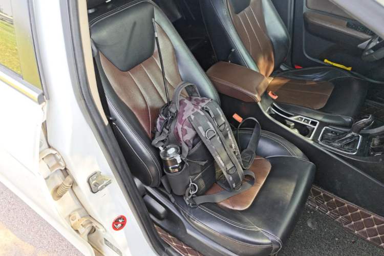 Used Geely Auto Emgrand 2017 Hatchback RS Million Edition 1.5L CVT Upward Version Right Front Seat