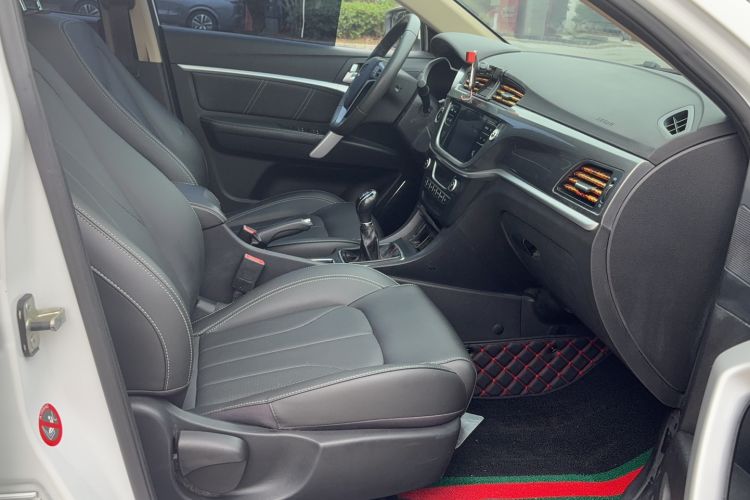 Used Geely Auto Emgrand 2017 Sedan Million Edition 1.5L Manual - Upward Version Right Front Seat