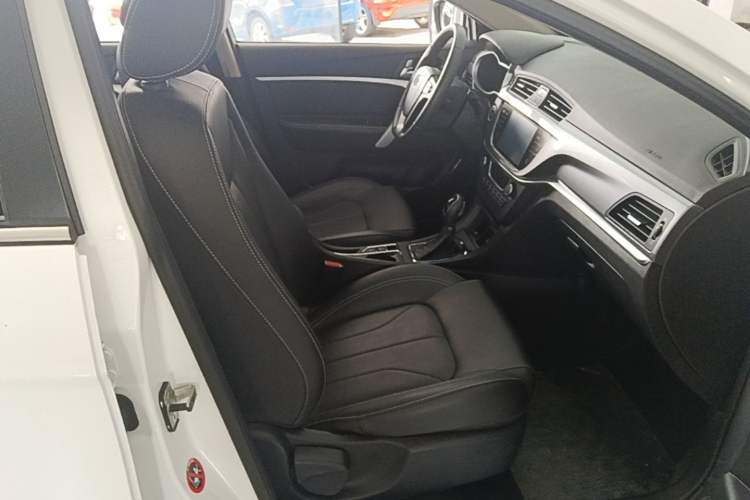 Used Geely Auto Emgrand 2017 Sedan Million Edition 1.5L CVT Upward Connectivity Version Right Front Seat
