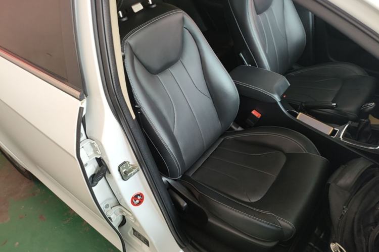 Used Geely Auto Emgrand 2017 Sedan Million Edition 1.5L Manual - Upward Version Right Front Seat