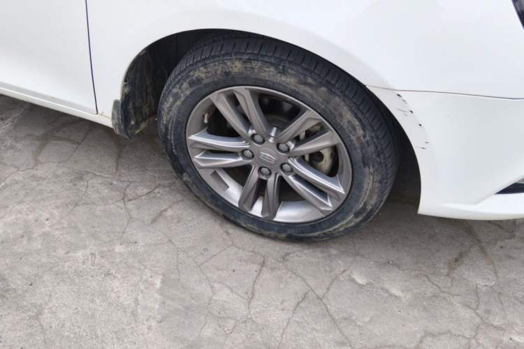 Used Geely Auto Emgrand 2017 Sedan Million Edition 1.5L Manual - Upward Version Right Front Wheel Hub