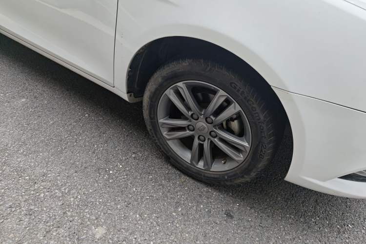 Used Geely Auto Emgrand 2017 Sedan Million Edition 1.5L Manual - Upward Version Right Front Wheel Hub