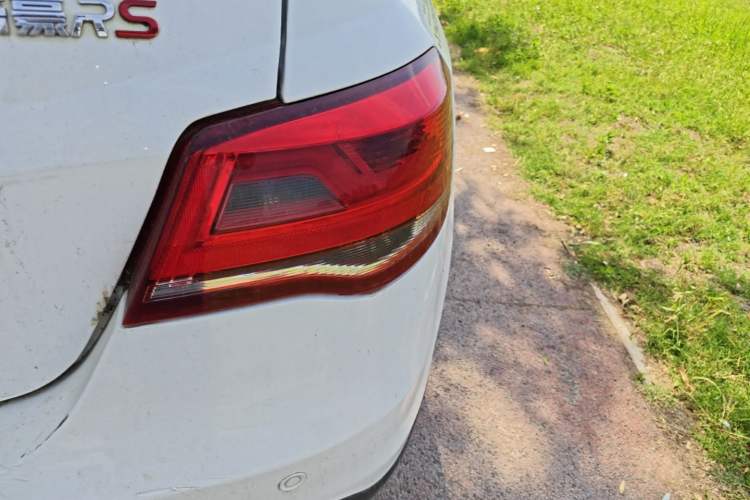 Used Geely Auto Emgrand 2017 Hatchback RS Million Edition 1.5L CVT Upward Version Right Rear Taillight