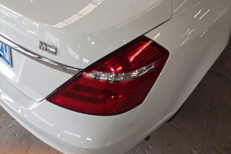 Used Geely Auto Emgrand 2017 Sedan Million Edition 1.5L CVT Upward Connectivity Version Right Rear Taillight