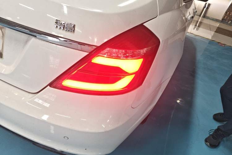 Used Geely Auto Emgrand 2017 Sedan Million Edition 1.5L CVT Luxury Model Right Rear Taillight