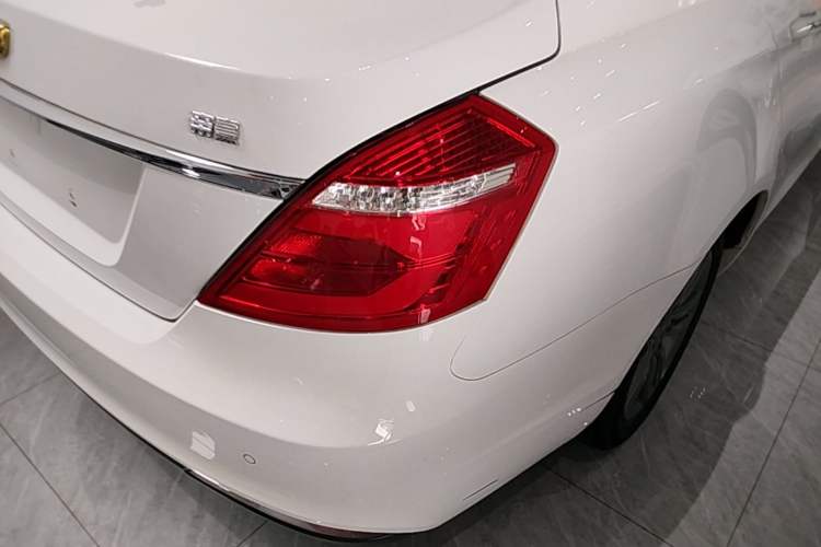 Used Geely Auto Emgrand 2017 Sedan Million Edition 1.5L Manual Upward Connect Version Right Rear Taillight