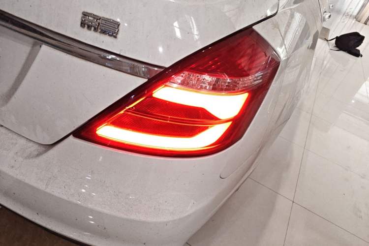 Used Geely Auto Emgrand 2017 Sedan Million Edition 1.5L Manual - Upward Version Right Rear Taillight