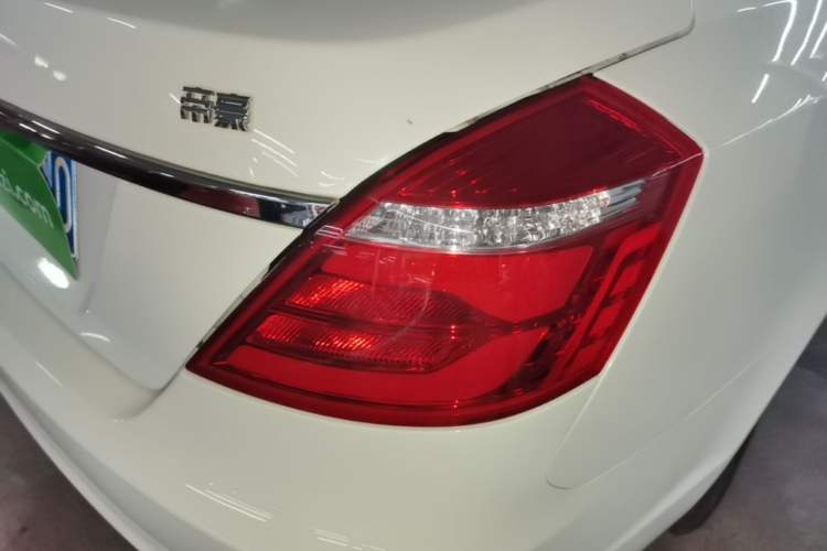 Used Geely Auto Emgrand 2017 Sedan Million Edition 1.5L CVT Luxury Model Right Rear Taillight