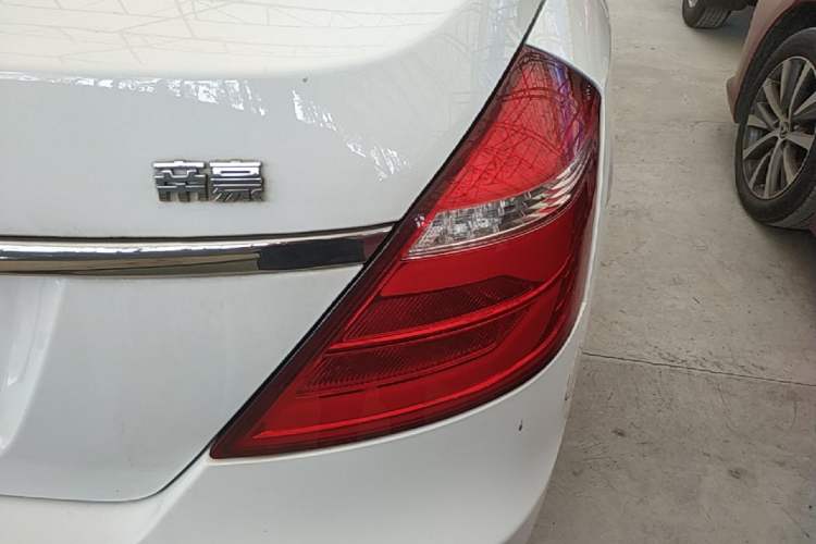 Used Geely Auto Emgrand 2017 Sedan Million Edition 1.5L CVT Upward Version Right Rear Taillight