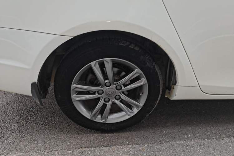 Used Geely Auto Emgrand 2017 Sedan Million Edition 1.5L Manual - Upward Version Right Rear Wheel Hub