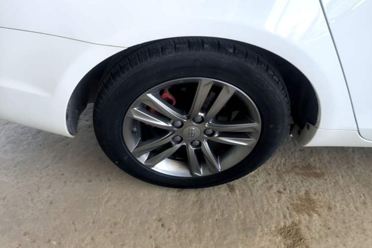 Used Geely Auto Emgrand 2017 Sedan Million Edition 1.5L Manual - Upward Version Right Rear Wheel Hub