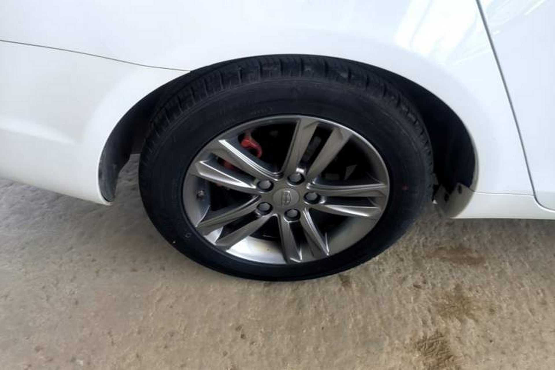 Used Geely Auto Emgrand 2017 Sedan Million Edition 1.5L Manual - Upward Version Right Rear Wheel Hub