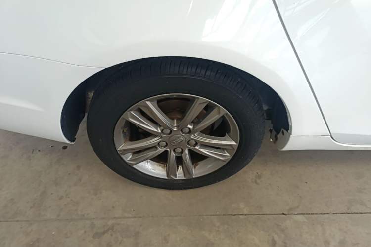 Used Geely Auto Emgrand 2017 Sedan Million Edition 1.5L Manual - Upward Version Right Rear Wheel Hub