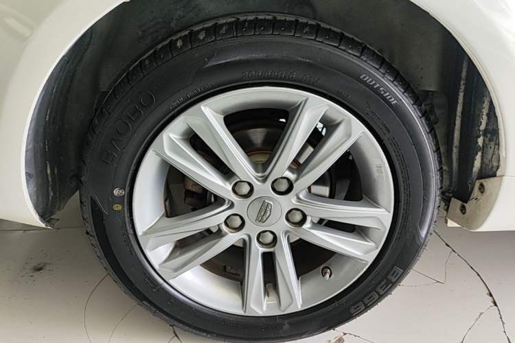 Used Geely Auto Emgrand 2017 Sedan Million Edition 1.5L Manual - Upward Version Right Rear Wheel Hub
