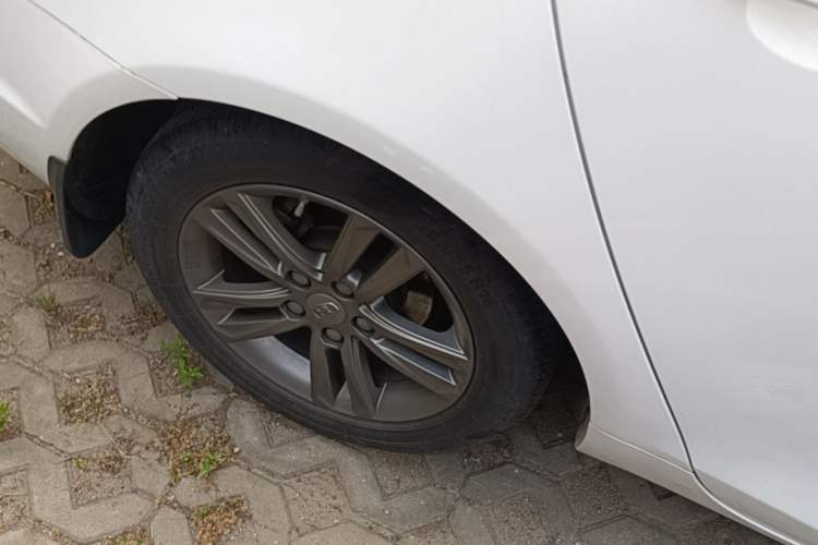 Used Geely Auto Emgrand 2017 Sedan Million Edition 1.5L Manual - Upward Version Right Rear Wheel Hub