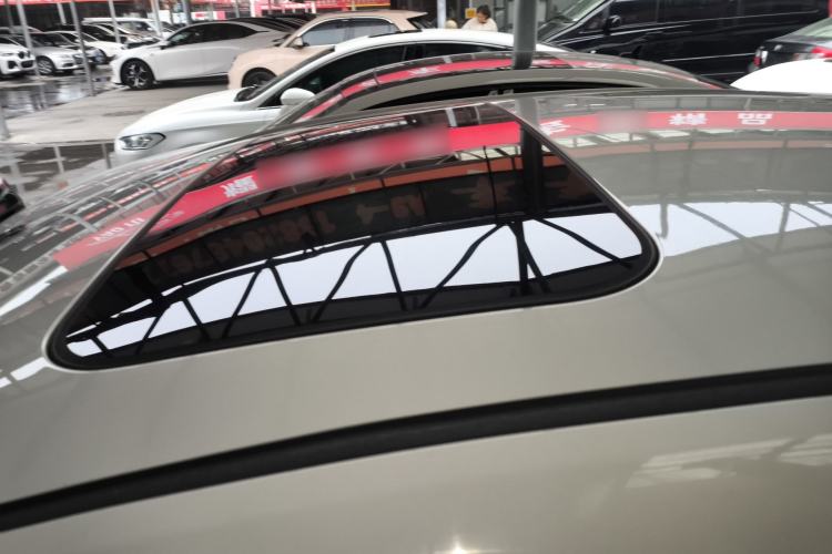 Used Geely Auto Emgrand 2017 Sedan Million Edition 1.5L CVT Upward Version Roof