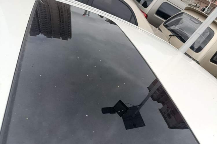 Used Geely Auto Emgrand 2017 Sedan Million Edition 1.5L Manual - Upward Version Roof