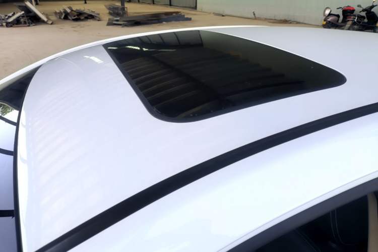 Used Geely Auto Emgrand 2017 Sedan Million Edition 1.5L Manual - Upward Version Roof