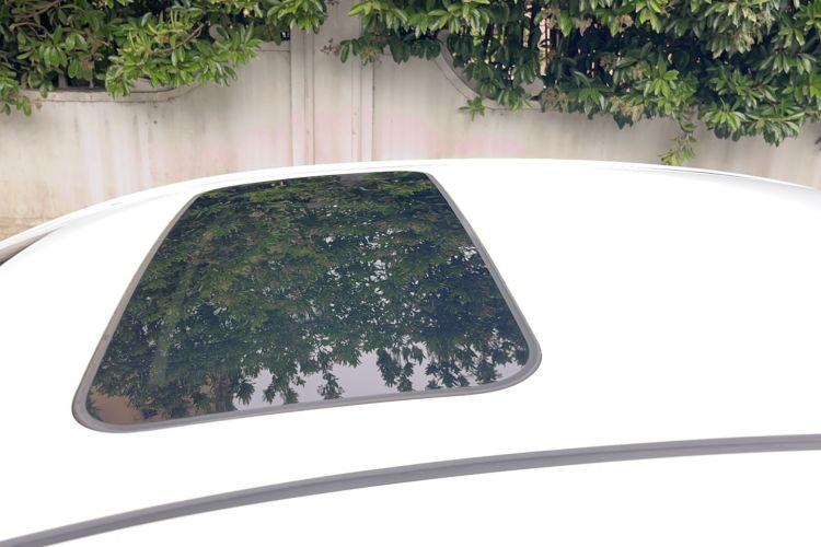 Used Geely Auto Emgrand 2017 Sedan Million Edition 1.5L Manual - Upward Version Roof