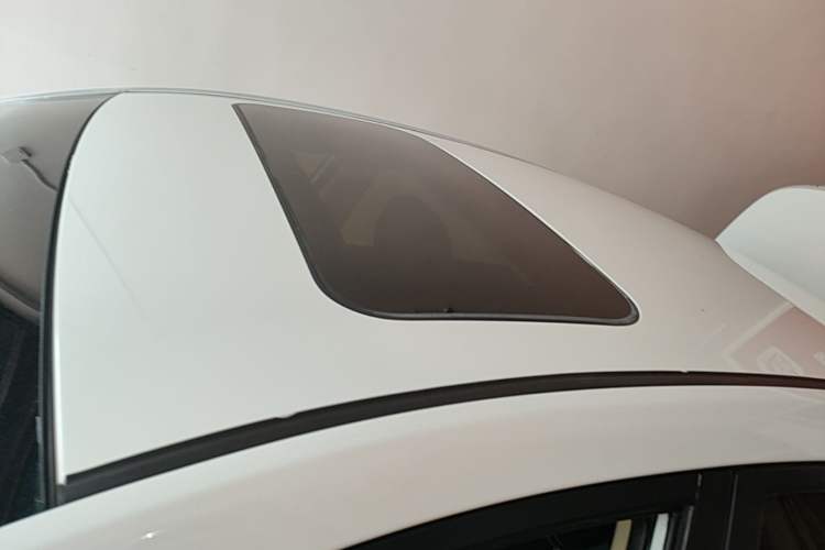 Used Geely Auto Emgrand 2017 Sedan Million Edition 1.5L Manual - Upward Version Roof