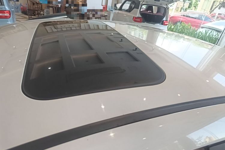 Used Geely Auto Emgrand 2017 Sedan Million Edition 1.5L CVT Upward Version Roof