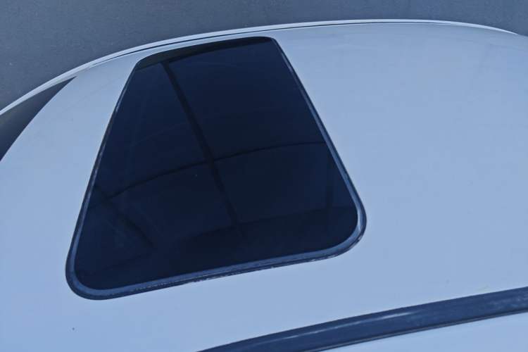 Used Geely Auto Emgrand 2017 Sedan Million Edition 1.5L Manual - Upward Version Roof