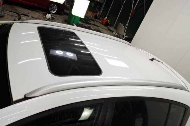 Used Geely Auto Emgrand 2017 Hatchback RS Million Edition 1.5L CVT Upward Version Roof