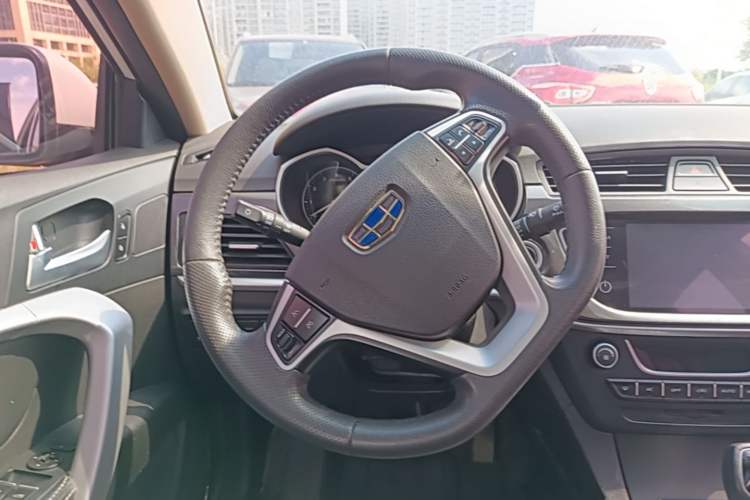 Used Geely Auto Emgrand 2017 Sedan Million Edition 1.5L CVT Upward Version Steering Wheel