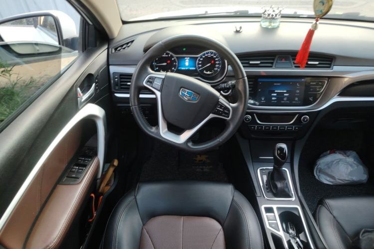 Used Geely Auto Emgrand 2017 Hatchback RS Million Edition 1.5L CVT Upward Version Steering Wheel
