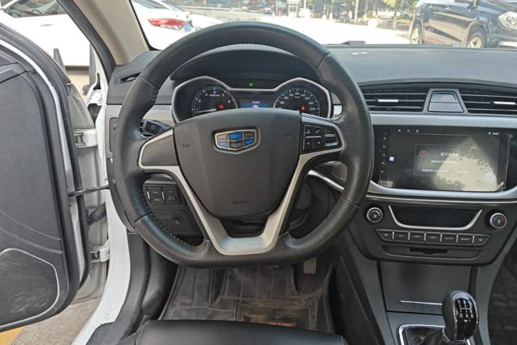 Used Geely Auto Emgrand 2017 Sedan Million Edition 1.5L Manual Upward Connect Version Steering Wheel