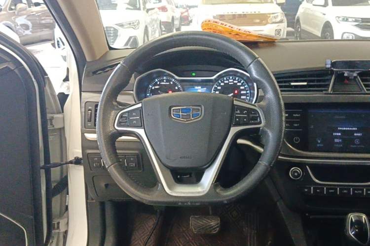 Used Geely Auto Emgrand 2017 Hatchback RS Million Edition 1.5L CVT Upward Version Steering Wheel