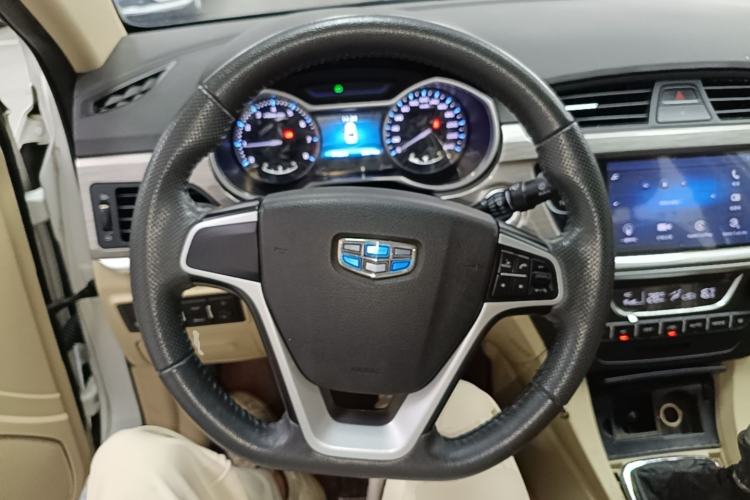 Used Geely Auto Emgrand 2017 Sedan Million Edition 1.5L Manual Luxury Model Steering Wheel