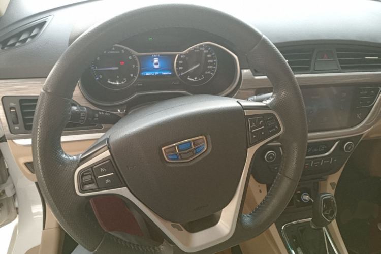 Used Geely Auto Emgrand 2017 Sedan Million Edition 1.5L CVT Luxury Model Steering Wheel