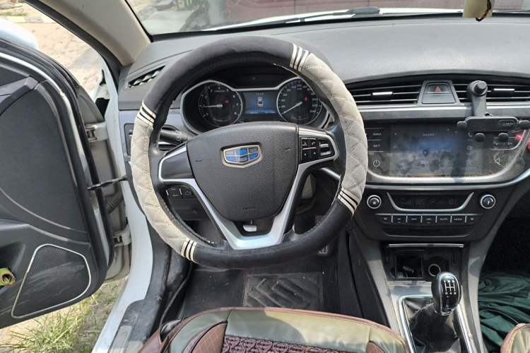 Used Geely Auto Emgrand 2017 Sedan Million Edition 1.5L Manual - Upward Version Steering Wheel