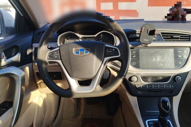 Used Geely Auto Emgrand 2017 Sedan Million Edition 1.5L CVT Luxury Model Steering Wheel