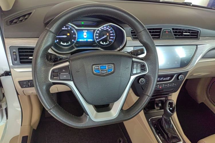 Used Geely Auto Emgrand 2017 Sedan Million Edition 1.5L CVT Luxury Model Steering Wheel