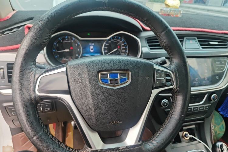 Used Geely Auto Emgrand 2017 Sedan Million Edition 1.5L Manual Upward Connect Version Steering Wheel