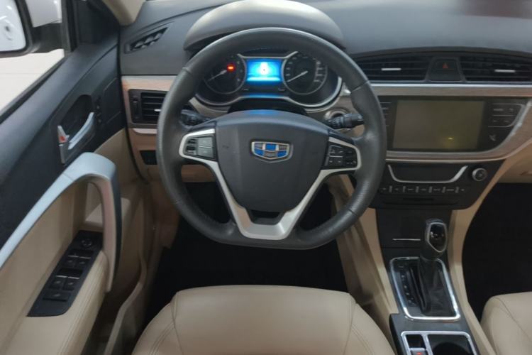 Used Geely Auto Emgrand 2017 Sedan Million Edition 1.5L CVT Luxury Model Steering Wheel