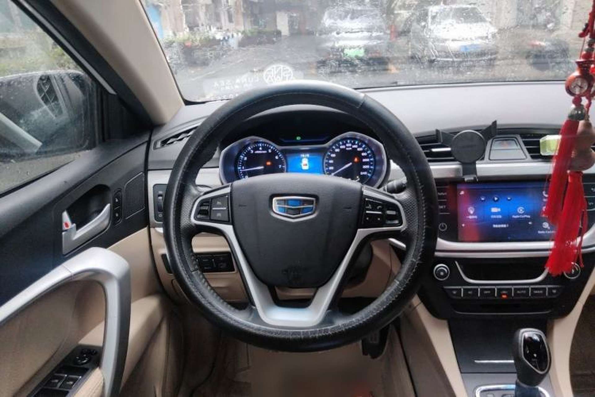 Used Geely Auto Emgrand 2017 Sedan Million Edition 1.5L CVT Luxury Model Steering Wheel