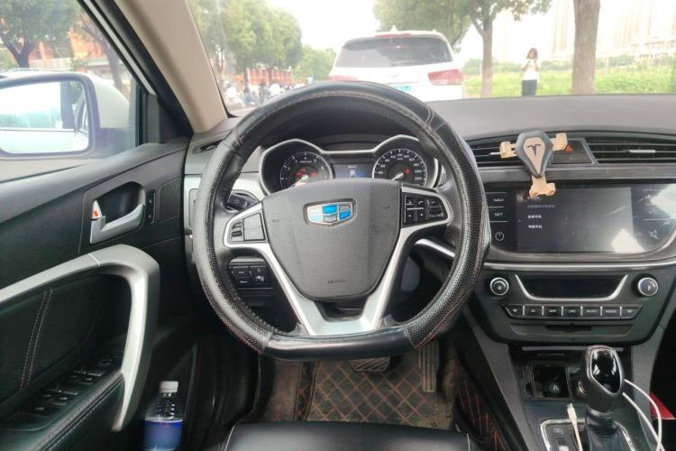 Used Geely Auto Emgrand 2017 Sedan Million Edition 1.5L CVT Upward Version Steering Wheel