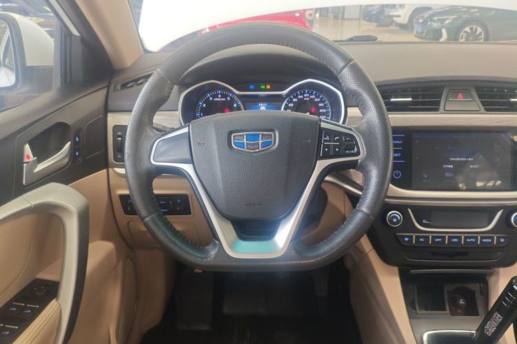 Used Geely Auto Emgrand 2017 Sedan Million Edition 1.5L Manual Luxury Model Steering Wheel