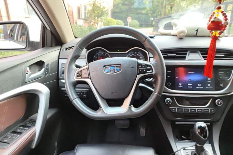 Used Geely Auto Emgrand 2017 Hatchback RS Million Edition 1.5L CVT Upward Version Steering Wheel