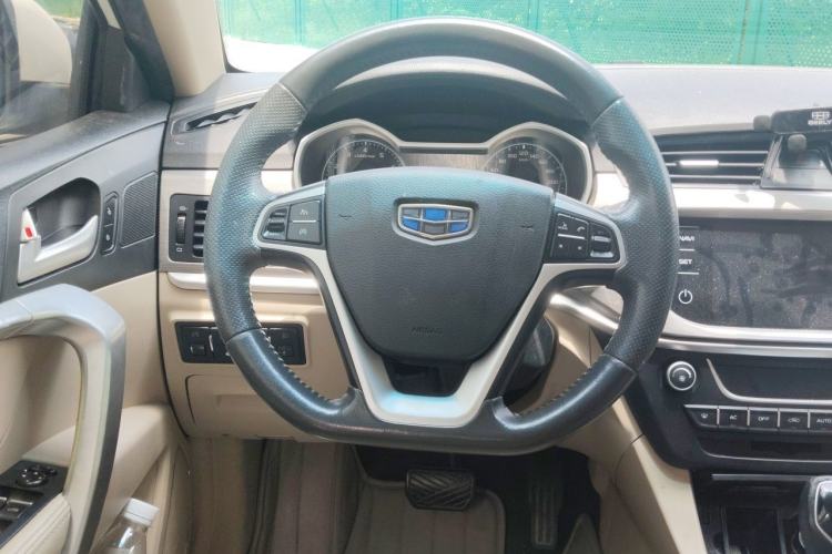 Used Geely Auto Emgrand 2017 Sedan Million Edition 1.5L CVT Luxury Model Steering Wheel