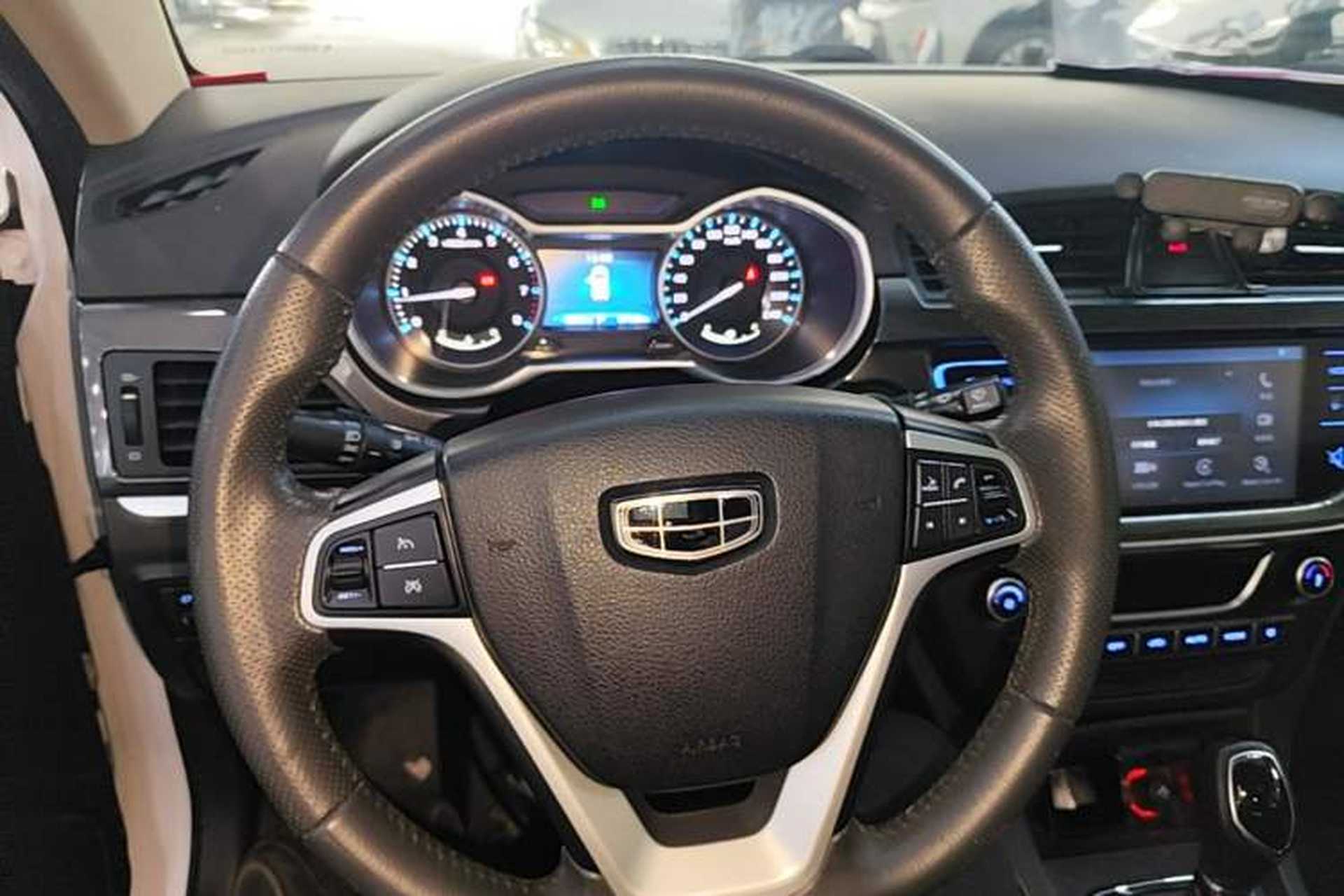 Used Geely Auto Emgrand 2017 Hatchback RS Million Edition 1.5L CVT Upward Version Steering Wheel