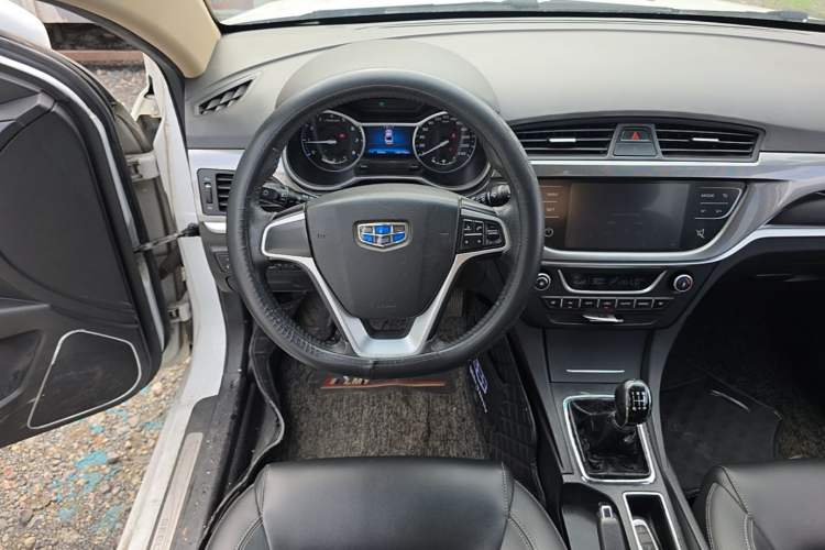 Used Geely Auto Emgrand 2017 Sedan Million Edition 1.5L Manual - Upward Version Steering Wheel