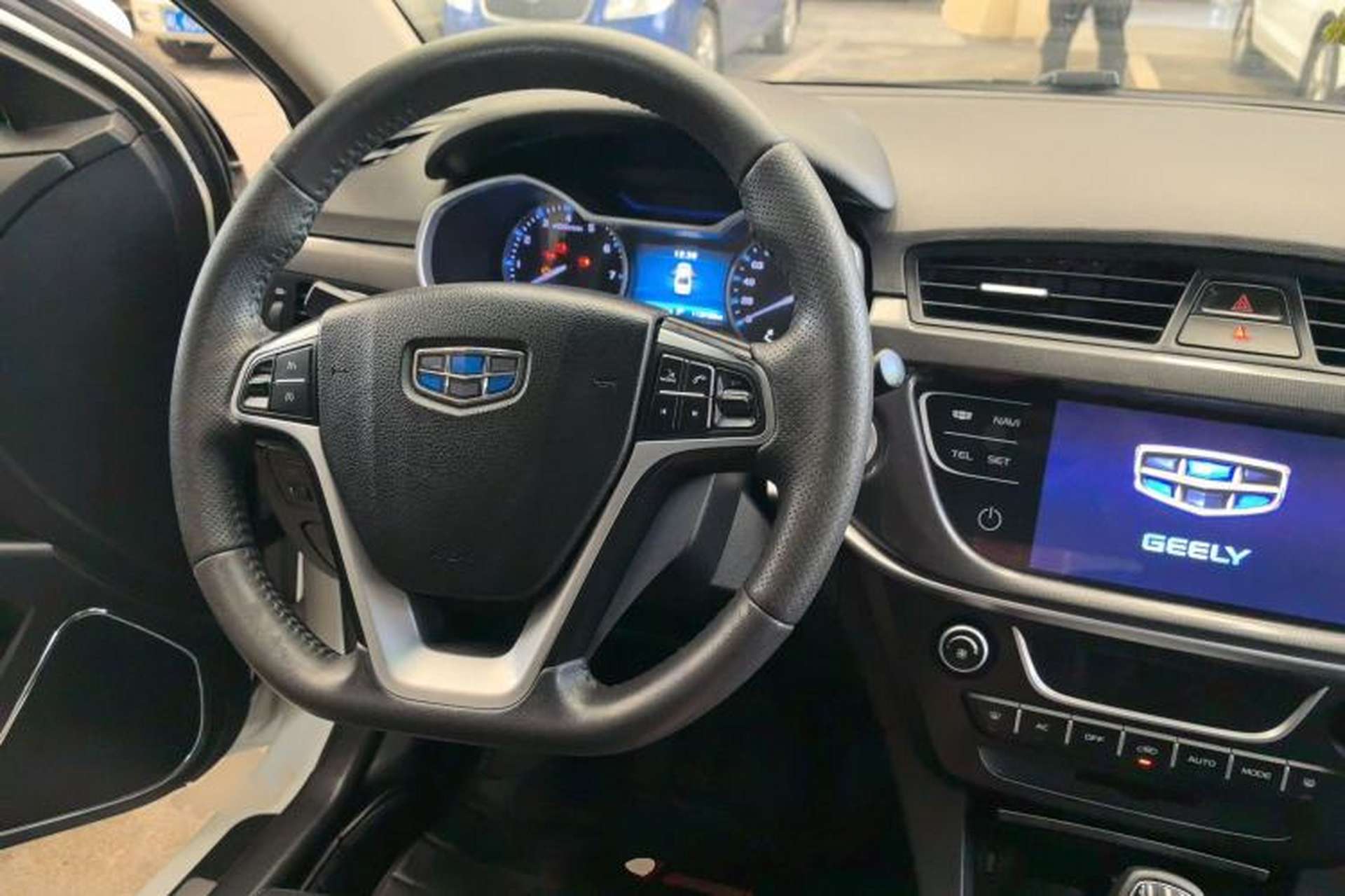 Used Geely Auto Emgrand 2017 Sedan Million Edition 1.5L CVT Upward Version Steering Wheel