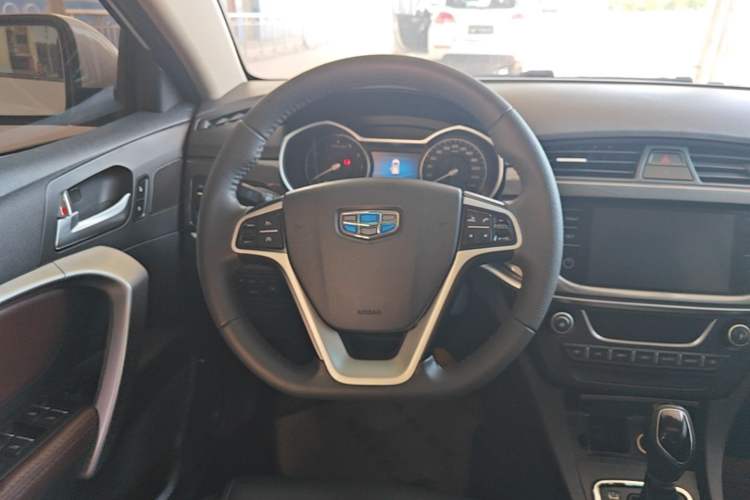 Used Geely Auto Emgrand 2017 Hatchback RS Million Edition 1.5L CVT Upward Version Steering Wheel