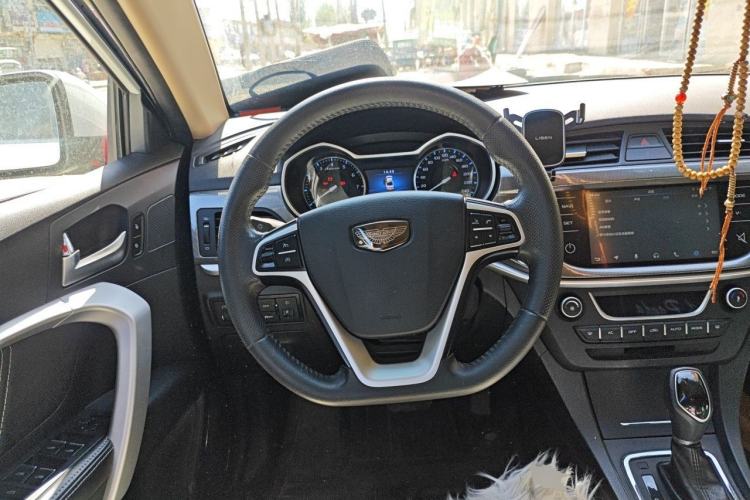 Used Geely Auto Emgrand 2017 Sedan Million Edition 1.5L CVT Upward Connectivity Version Steering Wheel