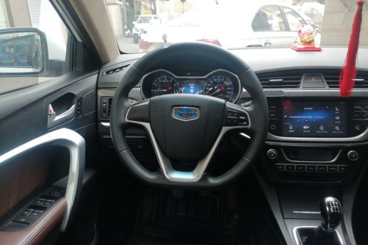 Used Geely Auto Emgrand 2017 Hatchback RS Million Edition 1.5L Manual Upward Version Steering Wheel